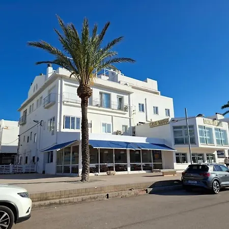 Apartment Maritime Promenade, Facing The Port Llanca